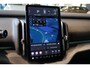 Volvo EX30 Cross Country Twin Motor Performance Ultra 69 kWh | Adaptieve Cruise Control | Panoramadak | Warmtepomp | 360° Parkeercamera | Stoel-/Stuurverwarming | Harman Kardon Audio | Nordic / Tailored Wool Bekleding |