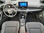 Toyota Yaris 1.5 Hybrid Executive HEAD-UP PDC VOOR EN ACHTER STOELVERWARMING LUXE BEKLEDING