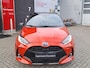 Toyota Yaris 1.5 Hybrid Executive HEAD-UP PDC VOOR EN ACHTER STOELVERWARMING LUXE BEKLEDING