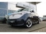 Volkswagen ID. Buzz Pro 86 kWh LWB 286 PK | 6-zits | Panoramadak | Trekhaak | Harman-Kardon | Head-up Display | Navi| Travel Assist | 360 Area View | IQ Light