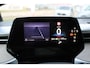 Volkswagen ID. Buzz Pro 86 kWh LWB 286 PK | 6-zits | Panoramadak | Trekhaak | Harman-Kardon | Head-up Display | Navi| Travel Assist | 360 Area View | IQ Light