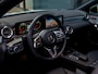 Mercedes-Benz CLA 180 AMG Line | Panorama dak | Adaptieve Cruise Control | Camera | 20"