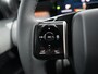 Citroën C5 Aircross Max | 'Extended Ambient Lightning': Uitgebreide sfeerverlichting langs het dashboard, tweeters, voordeurpanelen en onder het Waterfall display, aanpasbaar in 8 kleuren. | Extra getinte achterste zijruiten en achterruit | Handsfree bediende achterklep