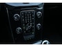 Volvo V40 1.5 T2 Momentum | Achteruitrijcamera | Stoelverwarming voorzijde | Full map navigatie | Cruise control | Bluetooth telefonie |