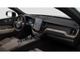 Volvo XC60 2.0 T6 Plug-in hybrid AWD Ultra Dark | Volvo Guard Alarm | Extra getint glas achter | Actieve luchtvering met FOUR-C | 22" 5-dubbelspaaks Glossy Black Diamond Cut