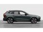 Volvo XC60 2.0 T6 Plug-in hybrid AWD Ultra Dark | Volvo Guard Alarm | Extra getint glas achter | Actieve luchtvering met FOUR-C | 22" 5-dubbelspaaks Glossy Black Diamond Cut