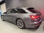 Audi A6 Avant 55 TFSI e-quattro 3X S-LINE BLACK-LINE PANO/B&O/SFEERVERL/M-STOELEN/NAVI/DAB/CARPLAY///