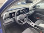 Volkswagen T-Roc 1.5 eTsi Life First Edition 7 versn. DSG · Comfort pakket · Achteruitrijcamera · Draadloze telefoonlader