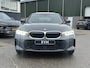 BMW 3-Serie 330e High Executive VAN: €45.900,- VOOR: €41.877,- UW EINDEJAARSVOORDEEL: €4.023| M SPORT | SCHUIFDAK | LEDER | HARMAN KARDON | LASER LED | ELECTR STOELEN | KEYLESS | HEAD UP| DODE HOEK HERKENNING | STUURWIEL VERWARMING