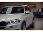 BMW X5 XDrive35i High Executive Navi|Leder|Panoramadak|Keyless-entry|Dealer onderhouden|Lane-assist|