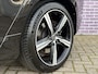 Volvo V60 2.0 T4 Business Sport | Trekhaak | Schuif/kantel dak| Standkachel | Keyless entry/start | DAB | Camera | Parkeersensoren V+A | Extra getint glas |