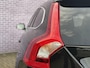 Volvo V60 2.0 T4 Business Sport | Trekhaak | Schuif/kantel dak| Standkachel | Keyless entry/start | DAB | Camera | Parkeersensoren V+A | Extra getint glas |