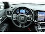 Volvo V60 T6 Plug-in hybrid AWD Plus Dark | | Verwarmbare Voorstoelen (met geheugen), Stuurwiel en Achterbank | Semi-Elektrische Trekhaak | Verwarmbare Voorruit | Premium Audio by Harman Kardon | 360-Camera