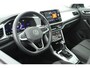 Volkswagen T-Roc 1.5 TSI 150pk DSG Life Edition Trekhaak Stoelverwarming Camera Keyless Led Navigatie