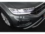 Volkswagen T-Roc 1.5 TSI 150pk DSG Life Edition Trekhaak Stoelverwarming Camera Keyless Led Navigatie