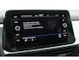 Volkswagen T-Roc 1.5 TSI 150pk DSG Life Edition Trekhaak Stoelverwarming Camera Keyless Led Navigatie