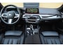 BMW 5-Serie Touring 520i Corporate Lease High Executive * Panoramadak * Trekhaak * 19 Inch lm * Camera *