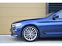 BMW 5-Serie Touring 520i Corporate Lease High Executive * Panoramadak * Trekhaak * 19 Inch lm * Camera *