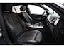 BMW 3-Serie 318i M Sport Corporate Lease [ Navi pro Leder Stoelverwarming ]