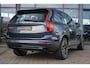 Volvo XC90 2.0 T8 Plug-in hybrid AWD Ultra Dark | 2400 kg Trekgewicht |Luchtvering | Massagestoelen | 360 Camera | Bowers & Wilkins | Keyless Entry | Head-up Display | Google | Panorama Dak | 7 Zitplaatsen