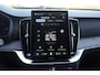Volvo XC90 2.0 T8 Plug-in hybrid AWD Ultra Dark | 2400 kg Trekgewicht |Luchtvering | Massagestoelen | 360 Camera | Bowers & Wilkins | Keyless Entry | Head-up Display | Google | Panorama Dak | 7 Zitplaatsen