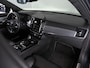 Volvo V90 2.0 T8 AWD Plug-in Hybrid R-Design | Luchtvering | Stoelventilatie | Massagestoelen | Panoramadak | Dodehoekdetectie | Pilot Assist | Head-Up Display | Stoelverwarming