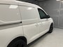 Volkswagen Caddy Cargo White & Black Edition 2.0 TDi 102pk | Navigatie | Trekhaak | Climate control |