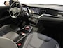 Kia e-Niro DynamicPlusLine 64 kWh Dealer onderhouden | Schuif Kantel dak | Climate Control | Stoel & Stuurverwarming | Resterende fabrieksgarantie TM 2032