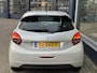 Peugeot 208 1.2 Blue Lion 82 PK | Complete Uitvoering | Navigatie | Airco | Cruise Control | LED Dagrijverlichting | Parkeersensoren | Midden Armsteun | All Season Banden | Apple Carplay & Android Auto | Dakspoiler | Mistlampen | Elektrisch Pakket