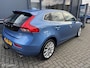 Volvo V40 2.0 T3 Momentum ECC Navi Xenon Cruise Bl.tooth 17"LM Stoelverwarming