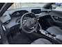 Peugeot e-2008 EV Allure 50 kWh | Navigatie | Camera | Cruise control | Climate control | LED verlichting | 17" LMV