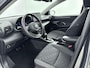 Toyota Yaris 1.5 Hybrid 115 Dynamic | Dodehoek | Parkeersensoren voor/achter | Stoelverwarming | Stuurverwarming | Apple Carplay / Android Auto | Navigatie | LED