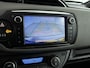 Toyota Yaris 1.5 Hybrid Dynamic Bi-Tone | Climate control | Lichtmetalen velgen |