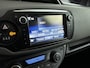 Toyota Yaris 1.5 Hybrid Dynamic Bi-Tone | Climate control | Lichtmetalen velgen |
