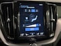 Volvo XC60 2.0 T4 R-Design Navigatie | Stoelverwarming | Trekhaak | Climate | | Achteruitrijcamera | Apple Carplay/Android Auto|telefoonintegratie premium | Bandenspanningscontrolesysteem