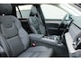 Volvo XC90 T8 Recharge AWD Ultra Bright | Luchtvering | Semi-elektrische trekhaak | Panoramadak met schuif-/kantelfunctie | Verwarmbare voorstoelen met massagefunctie en ventilatie | Verwarmbare achterbank | Premium audio by Bowers & Wilkins | Standkachel | 360° Parkeercamera |
