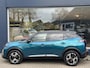 Peugeot 2008 1.2 Hybrid 145 PK GT | € 8500,- DEMO VOORDEEL | Automaat Hybride | Navigatie | Alcantara Bekleding | Stoelverwarming | 360 Graden Camera | Keyless Entry | Full LED Verlichting | Zwart Dak | Dode Hoek Detectie | Cruise Control Adaptief | Climate Control | Hoge Zitpositie |