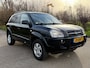 Hyundai Tucson 2.0i Dynamic Executive / Airco / Trekhaak / 16" Velgen + 4S banden / PDC / Cruise / Nieuwe APK
