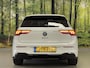 Volkswagen Golf 1.5 eTSI R-Line Edition | Apple Carplay | Stuurverwarming | Head-up-Display | Zwenkhaak | Achteruitrijcamera | Navigatie |