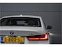 BMW 3-Serie 330e High Executive M-Sport Trekhaak Stoelverwarming HiFi 19"