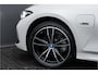 BMW 3-Serie 330e High Executive M-Sport Trekhaak Stoelverwarming HiFi 19"