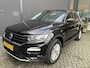 Volkswagen T-Roc 1.5 TSI Style Automaat - Climate control - Cruise control - Parkeersensoren voor en achter - Achteruitrijcamera - Stuurverwarming - Stoelverwarming - Dakrails - Bluetooth - Start/stop systeem - Stuur multi