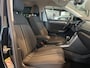 Volkswagen T-Roc 1.5 TSI Style Automaat - Climate control - Cruise control - Parkeersensoren voor en achter - Achteruitrijcamera - Stuurverwarming - Stoelverwarming - Dakrails - Bluetooth - Start/stop systeem - Stuur multi