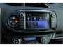 Toyota Yaris 1.5 Hybrid Design |nieuwe banden|stoelverwarming|dealer onderhouden|