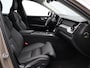 Volvo XC60 2.0 T6 Plug-in hybrid AWD Plus Dark / Trekhaak / Panoramadak / 360 Camera / Elektrische Stoelen / Stoel+Stuurverwarming / Adaptive Cruise / Lederen Bekleding / Keyless /