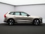 Volvo XC60 2.0 T6 Plug-in hybrid AWD Plus Dark / Trekhaak / Panoramadak / 360 Camera / Elektrische Stoelen / Stoel+Stuurverwarming / Adaptive Cruise / Lederen Bekleding / Keyless /