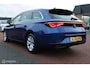 SEAT Leon Sportstourer 1.5 TSI Style Launch Edition, Wegklapbare Trekhaak, Pdc voor + achter + Camera, Cruise, Clima, Digitaal dashboard, Donker glas, Navi, App Connect, Stoel en Stuurverwarming