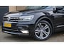 Volkswagen Tiguan 2.0 TSI 180pk DSG 4Motion R-Line & Highline Pano.Dak Leder 360View Dynaudio Trekhaak Virtual Cockpit *NL Tiguan* 1e Eigenaar Compleet!