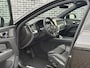 Volvo XC60 2.0 T6 Plug-in hybrid AWD Plus Black Edition | Facelift | Adaptieve Cruise Control | Panoramadak | Harman Kardon Audio | 21" Velgen | 360° Parkeercamera | Stoel-/Stuurverwarming |