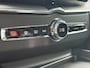 Volvo XC60 2.0 T6 Plug-in hybrid AWD Plus Black Edition | Facelift | Adaptieve Cruise Control | Panoramadak | Harman Kardon Audio | 21" Velgen | 360° Parkeercamera | Stoel-/Stuurverwarming |